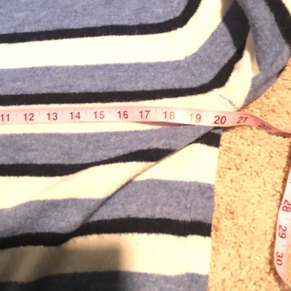 - H&M sweater striped - Picture 10 of 11